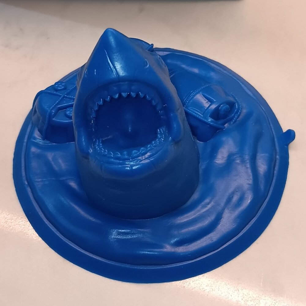 Jaws Drain Stopper - Picture 2 of 3